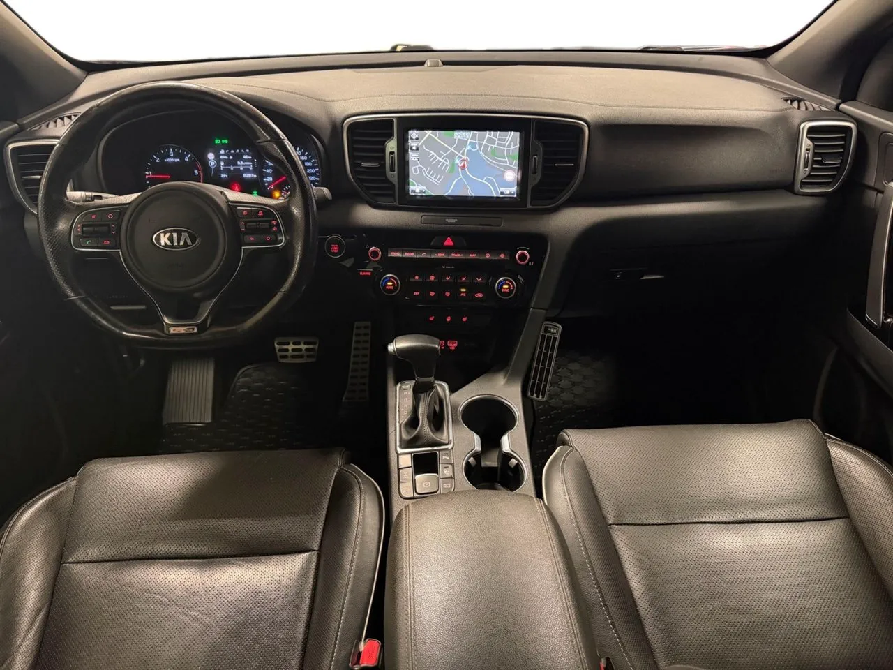 Vehicle image 8