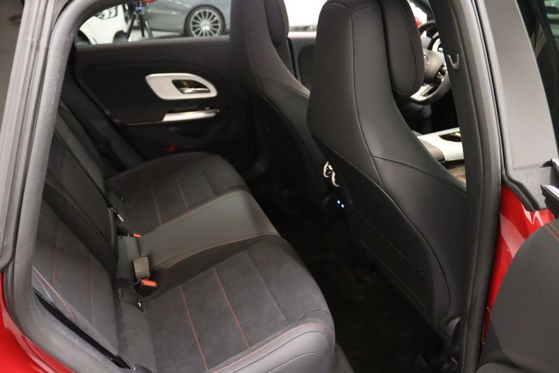 Mercedes CLA250 bild 25