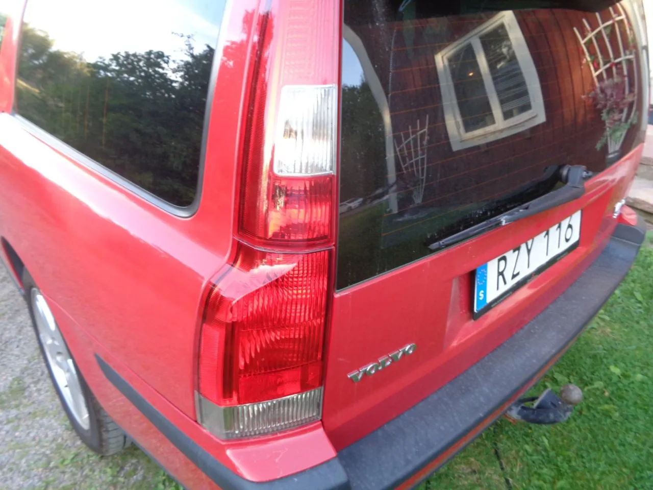 Vehicle image 25