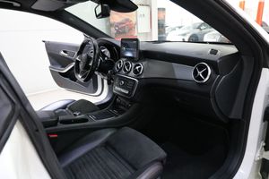 Mercedes CLA200 bild 12