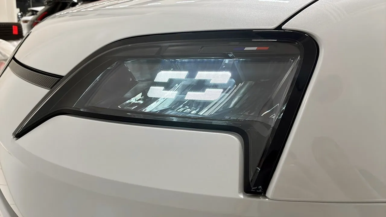 Vehicle image 22