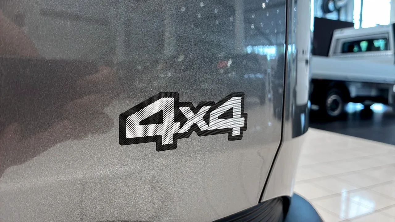 Vehicle image 24