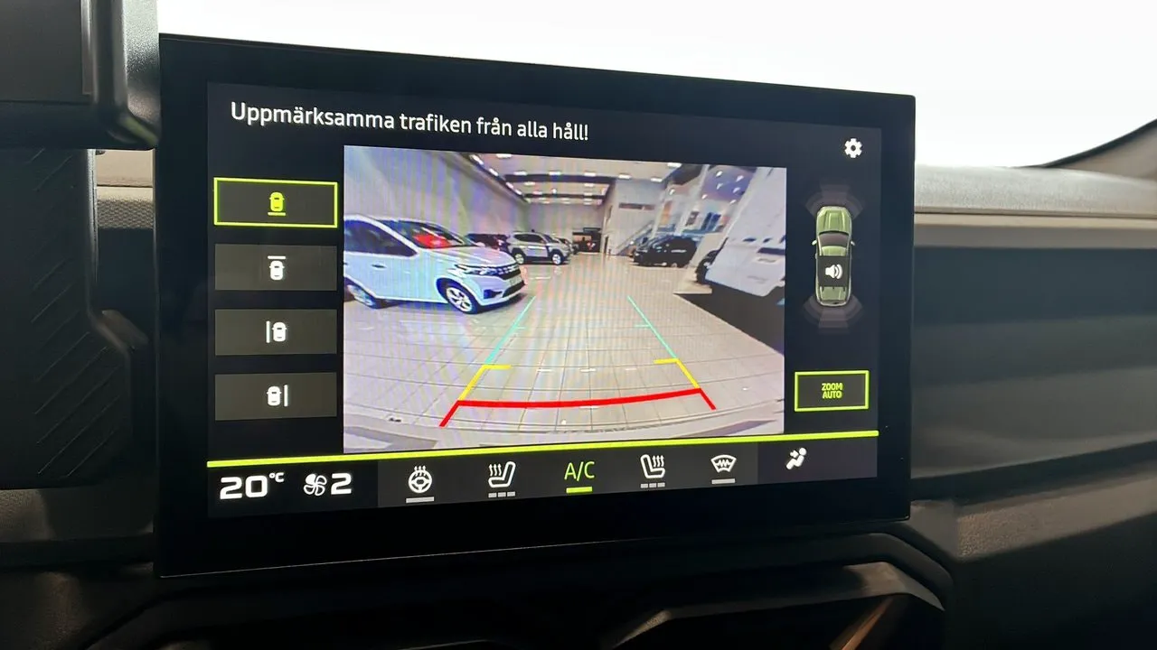 Vehicle image 18