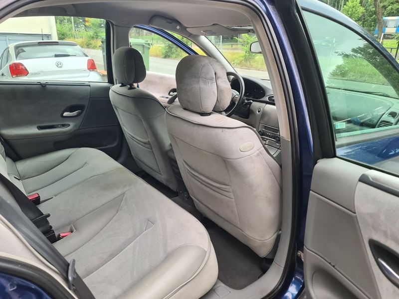 Renault Laguna bild 11