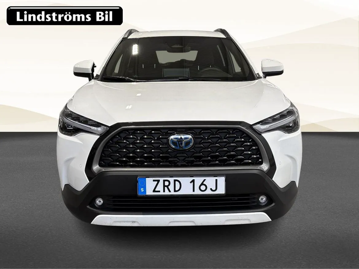 Vehicle image 8