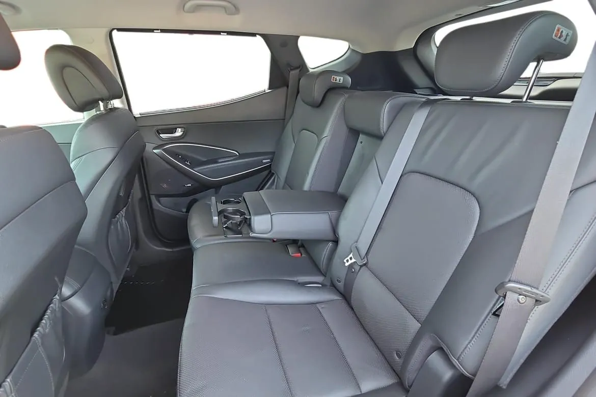 Vehicle image 18
