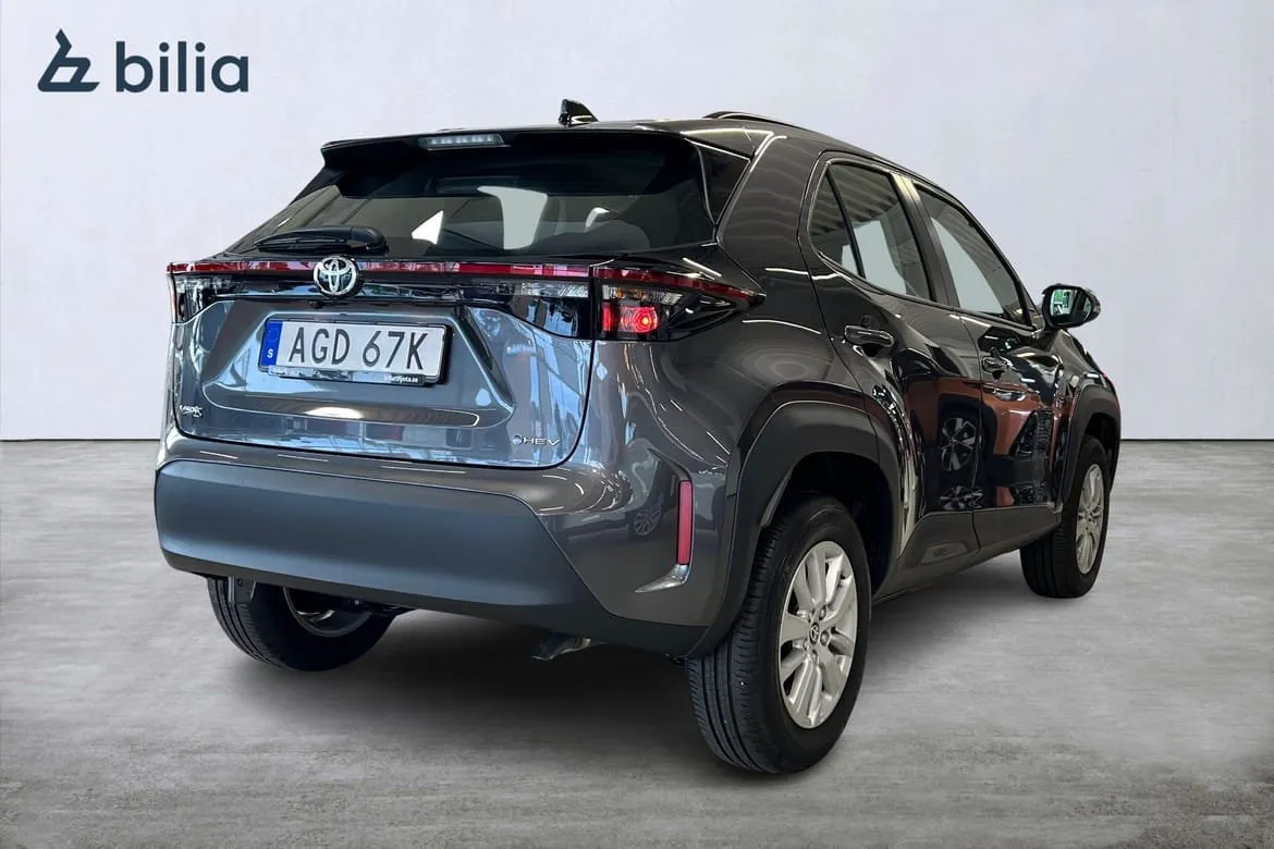 Vehicle image 18
