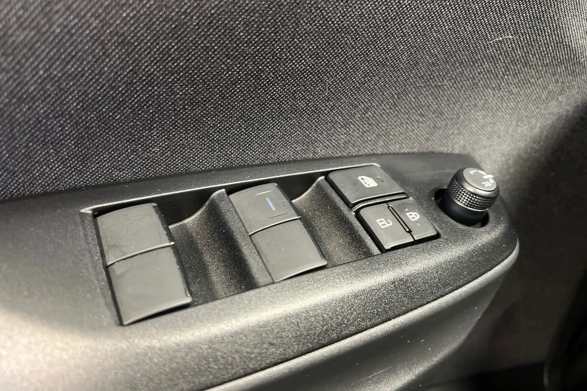 Vehicle image 22
