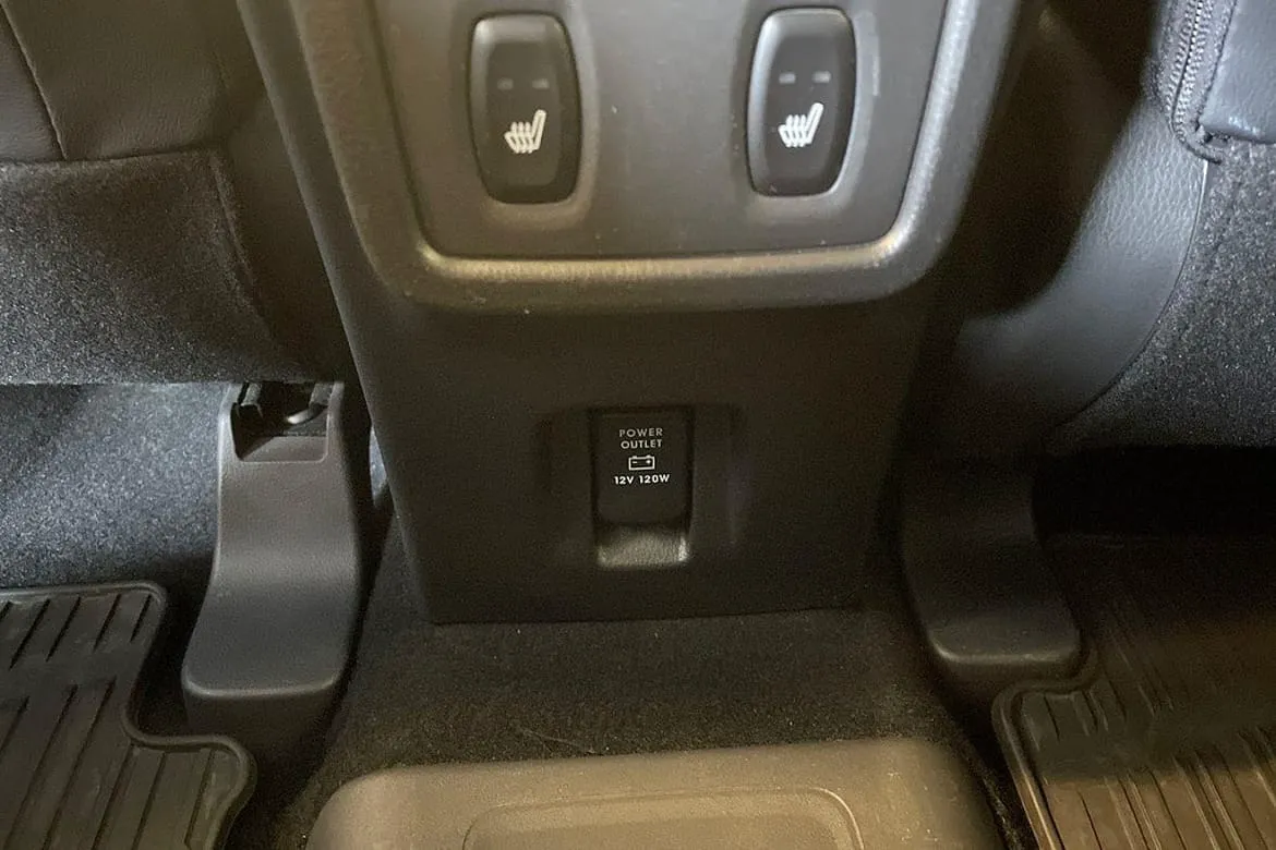Vehicle image 20