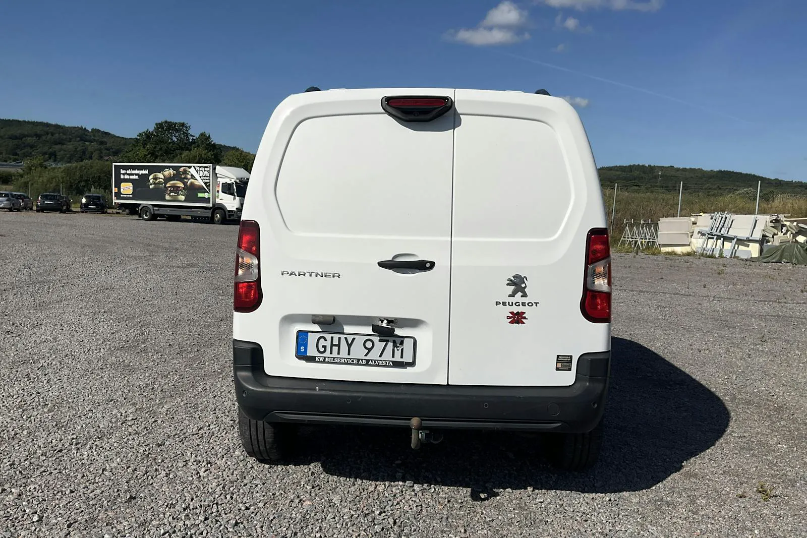Vehicle image 5