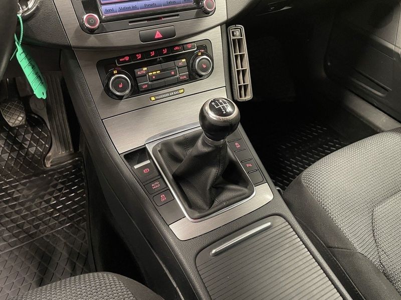 Volkswagen Passat bild 7