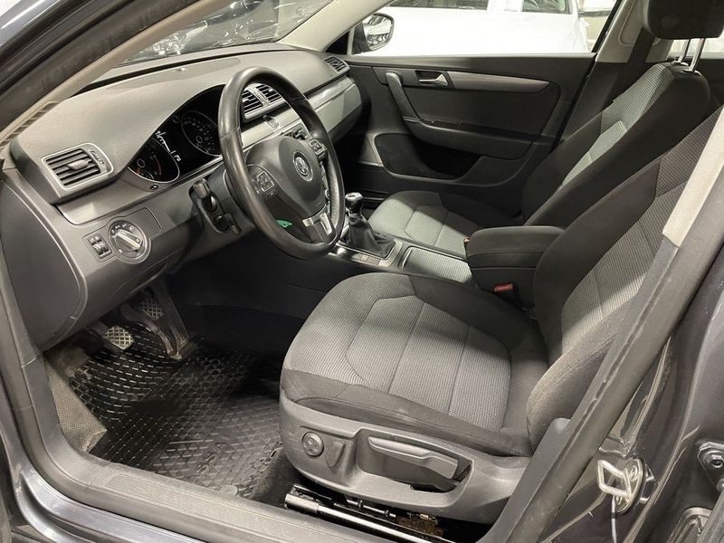 Volkswagen Passat bild 4