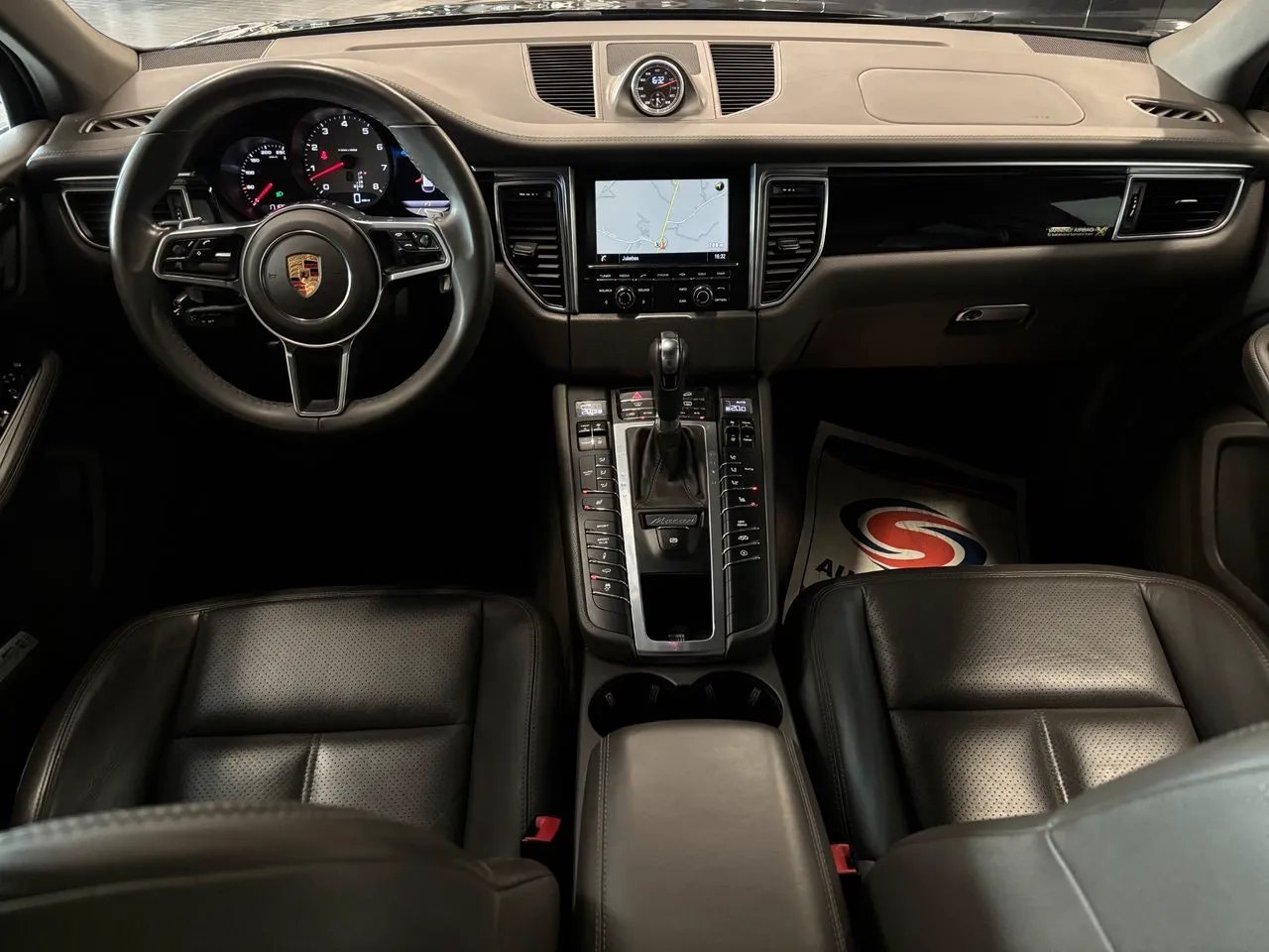 Vehicle image 21