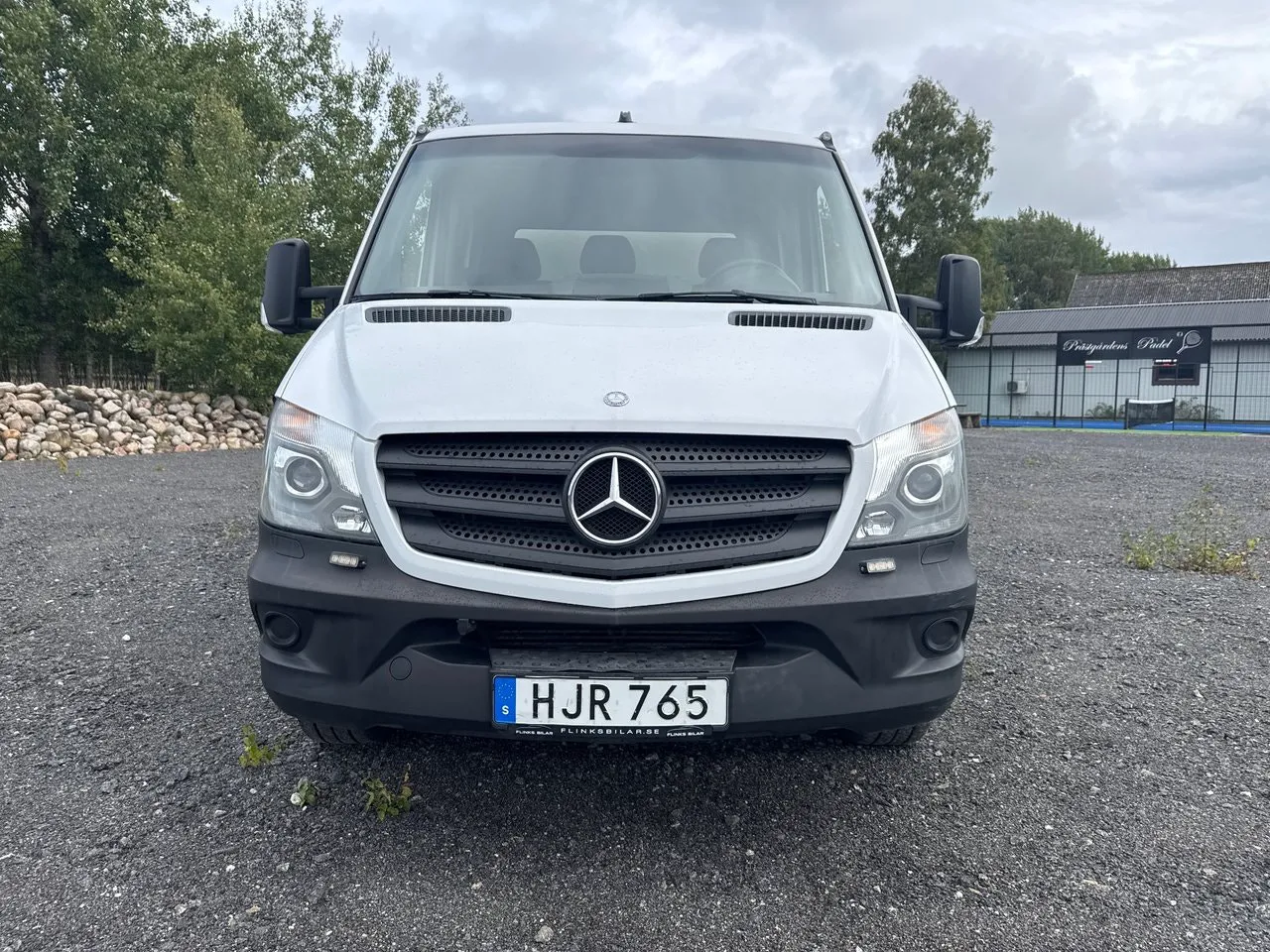 Vehicle image 8