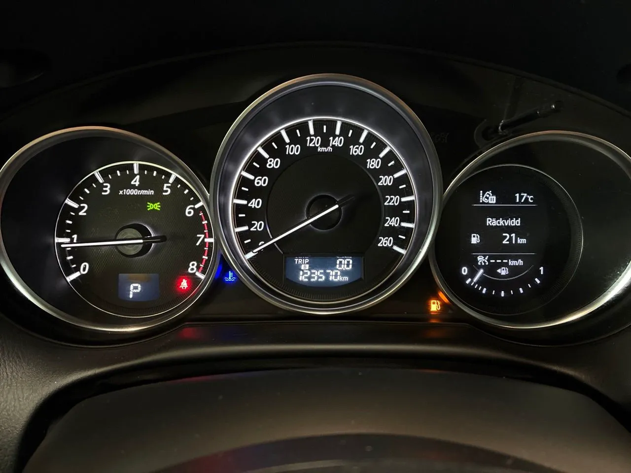 Vehicle image 21