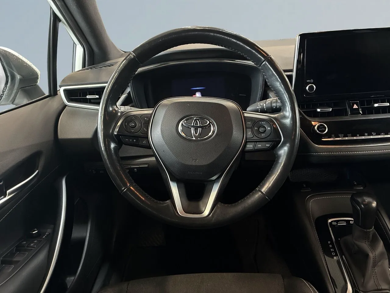 Vehicle image 8