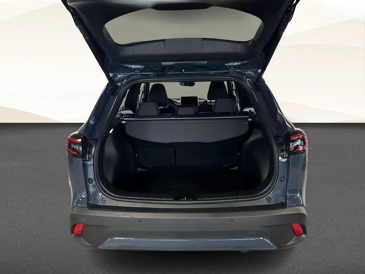 Vehicle image 11