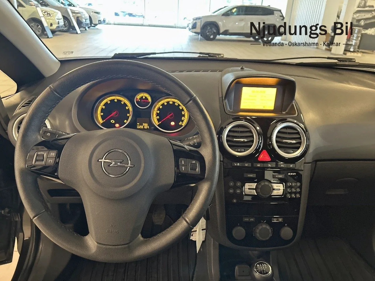Vehicle image 8