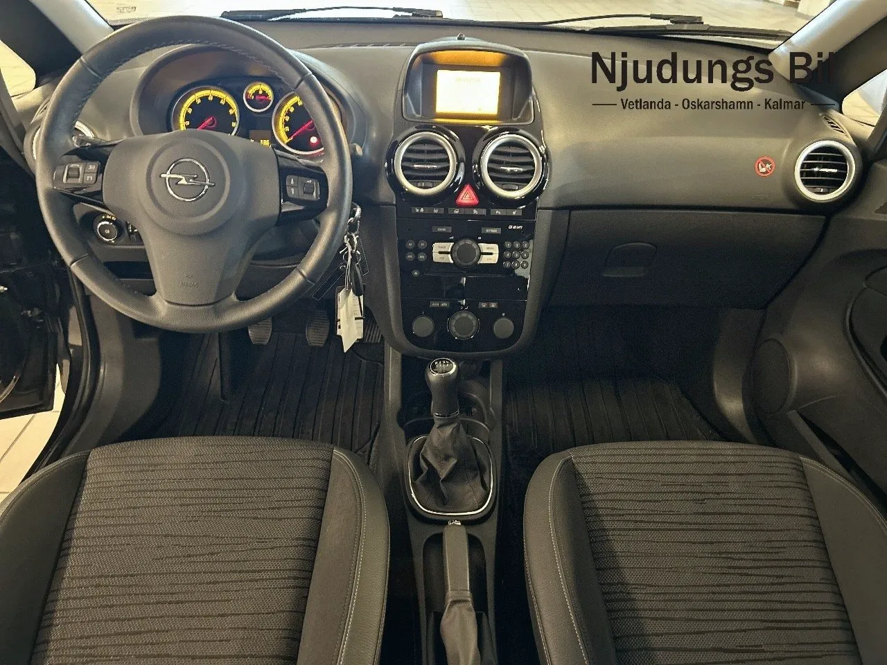 Vehicle image 7