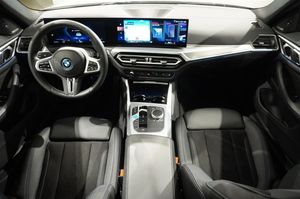 BMW i4 bild 10
