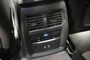 BMW i4 bild 13