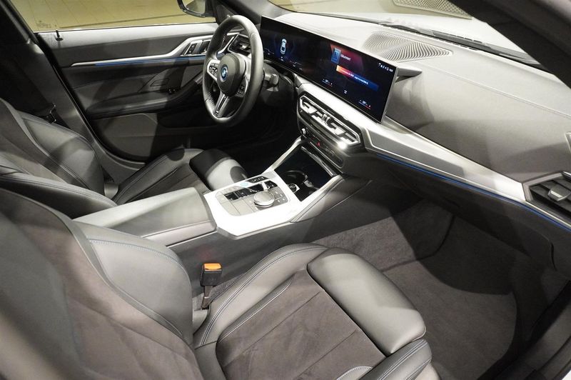 BMW i4 bild 9