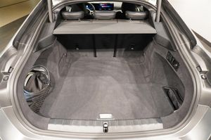 BMW i4 bild 6