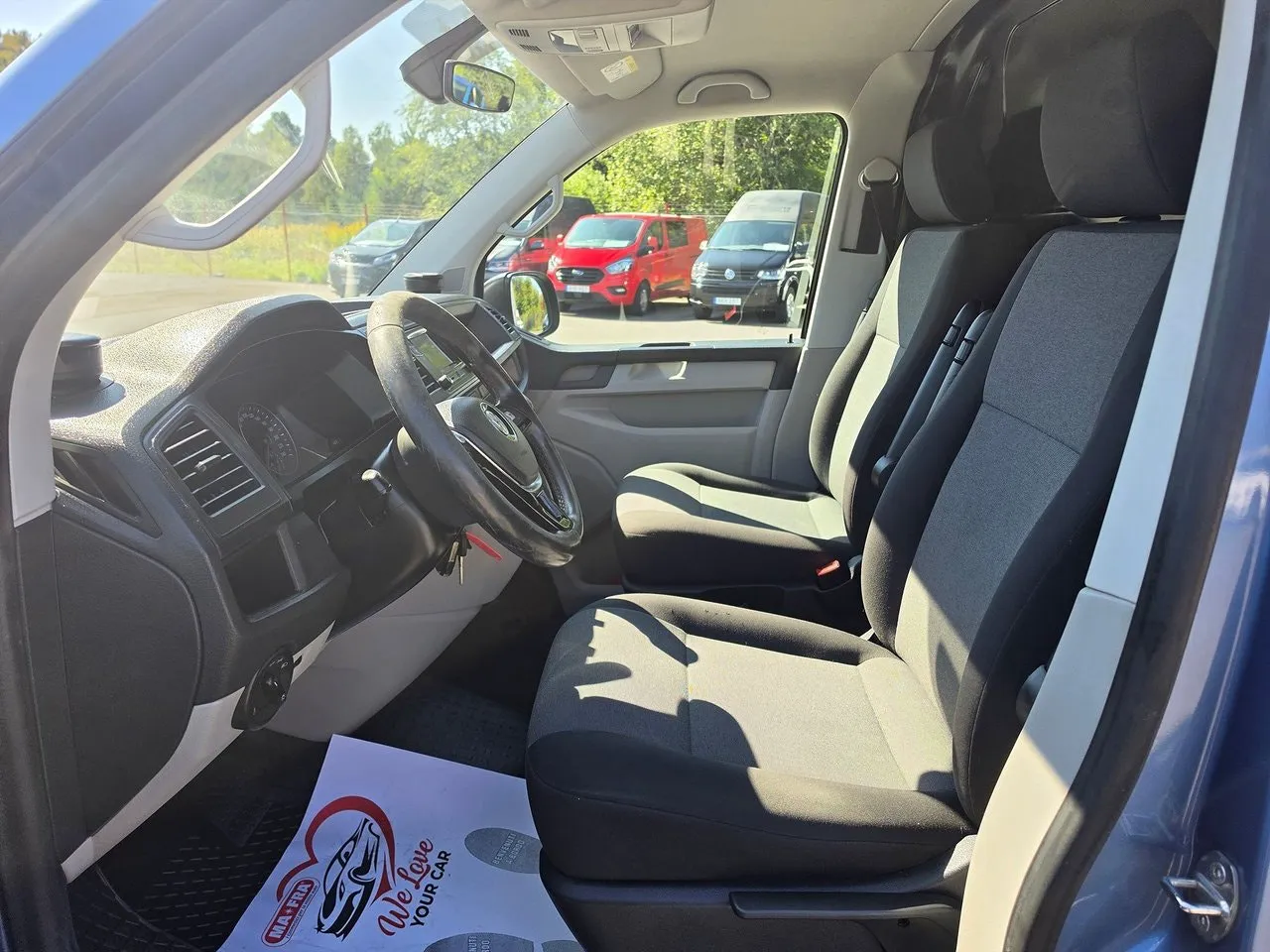 Vehicle image 18