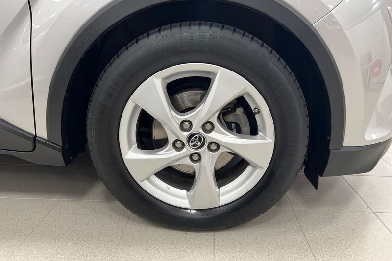 Toyota C-HR bild 17