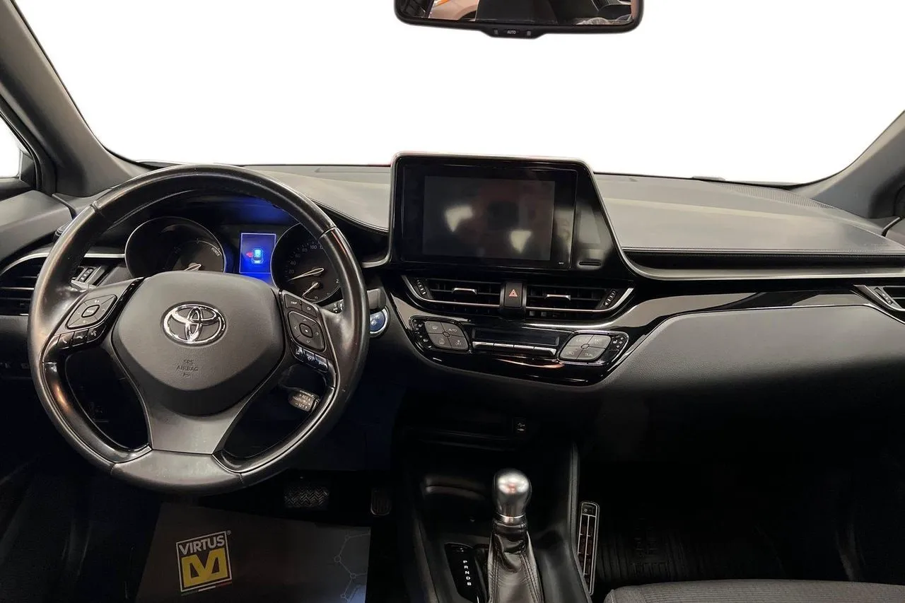 Vehicle image 9