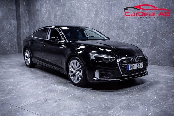 Audi A5 Sportback 45 TFSI Q Alpinpaket Värmare Kamera CarPlay - 2025