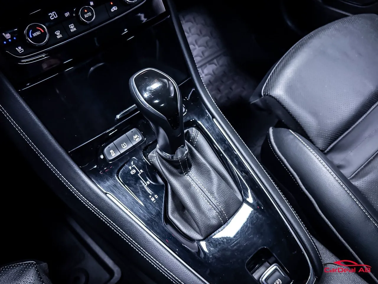 Vehicle image 30