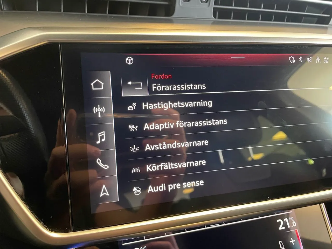 Vehicle image 21