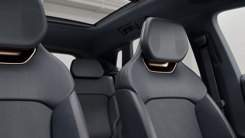 Lynk & Co 08 bild 16
