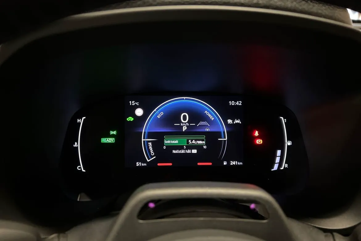 Vehicle image 15