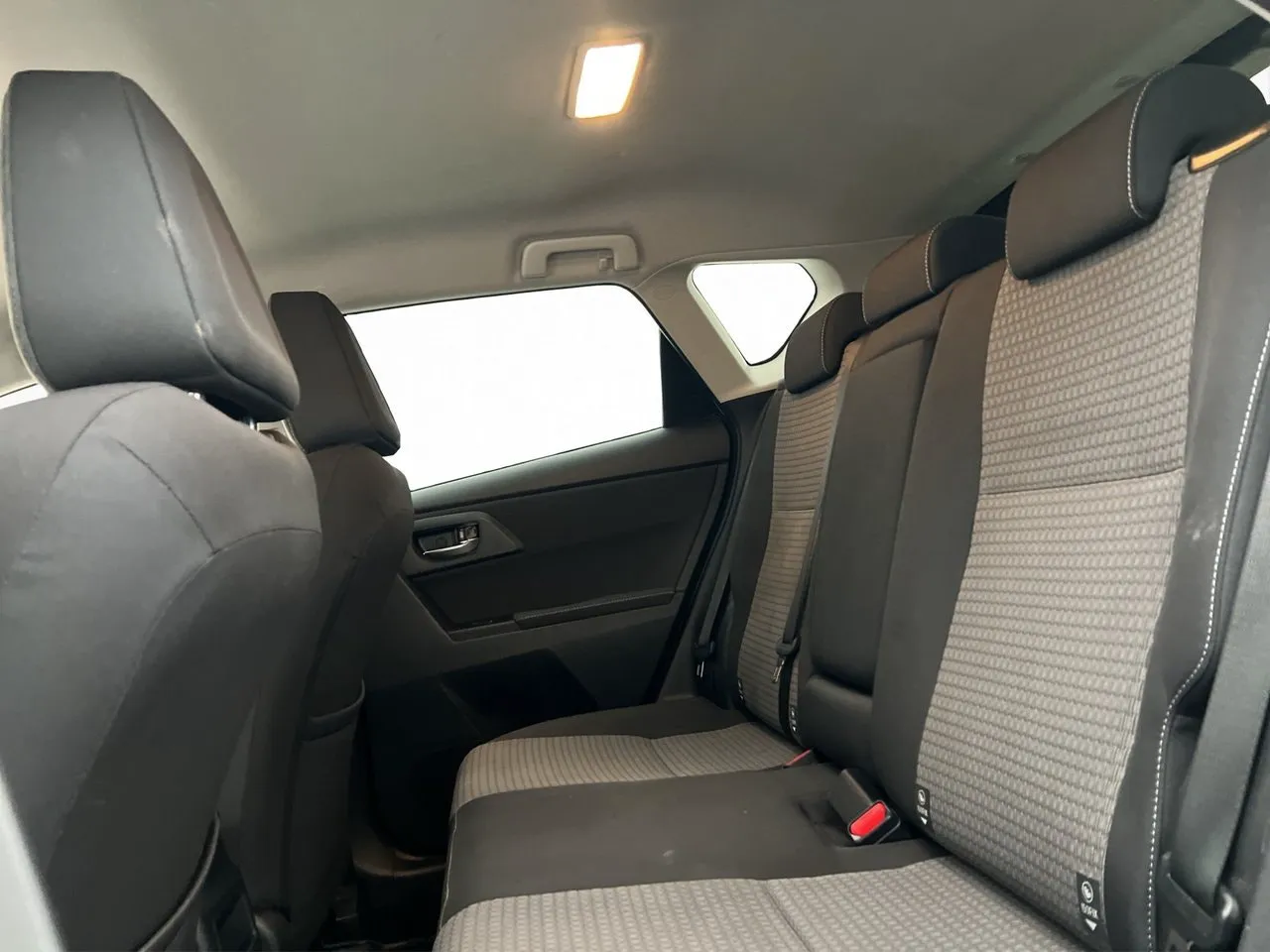 Vehicle image 21