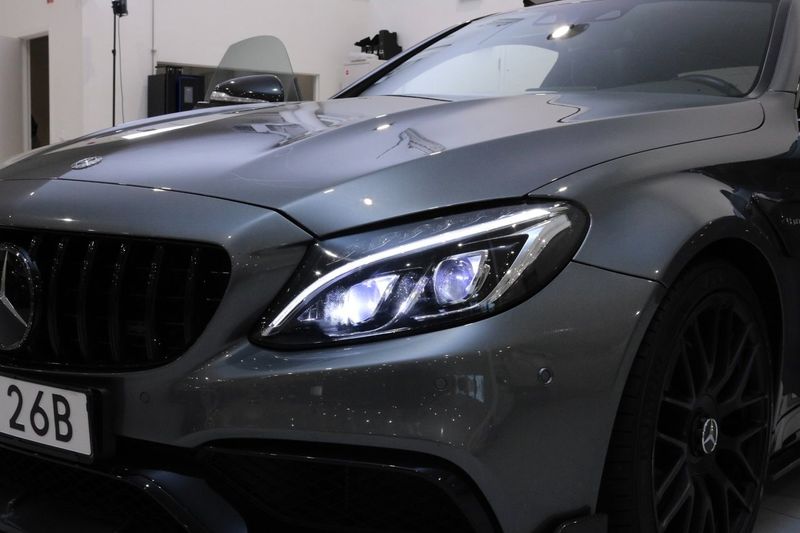 Mercedes C63 AMG bild 16