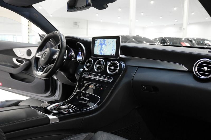 Mercedes C63 AMG bild 21