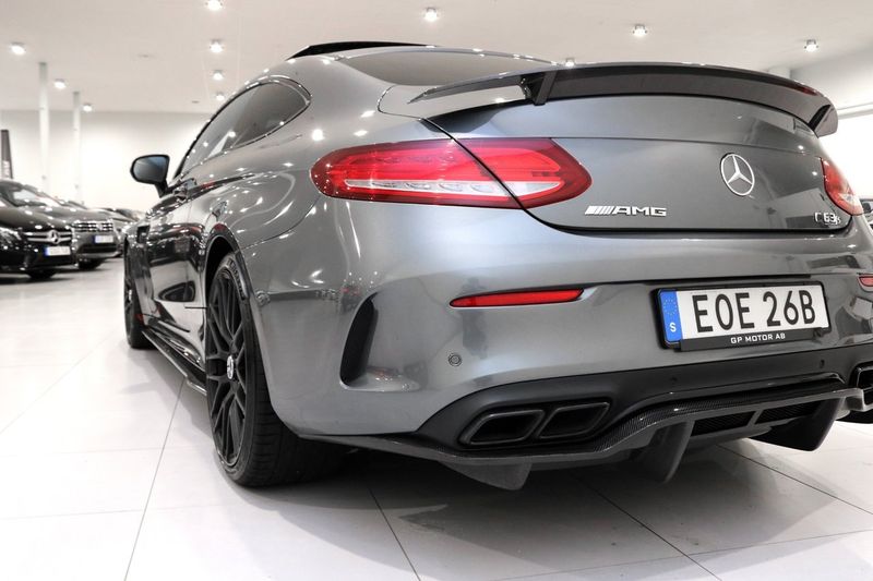 Mercedes C63 AMG bild 8