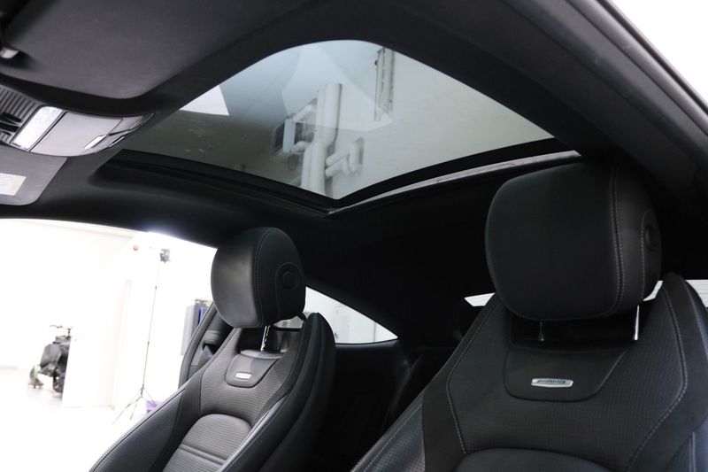 Mercedes C63 AMG bild 24