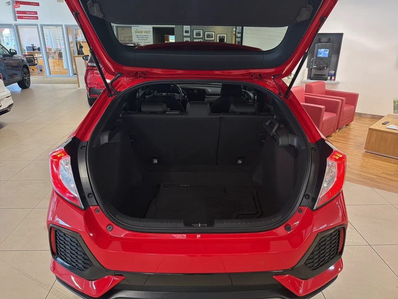 Vehicle image 6