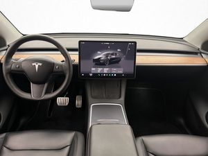 Tesla Model Y bild 17