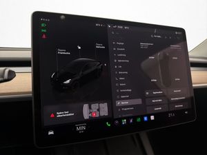 Tesla Model Y bild 28
