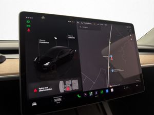 Tesla Model Y bild 23