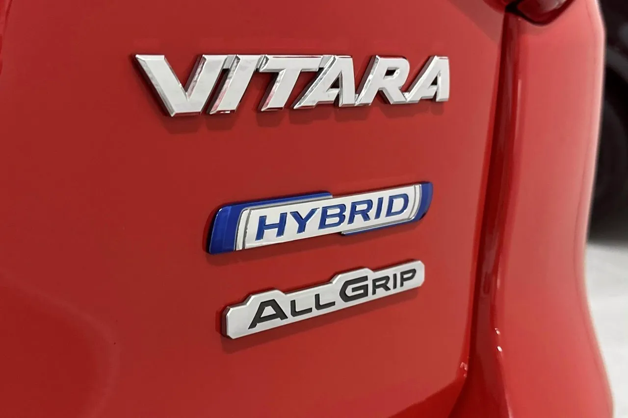 Vehicle image 15