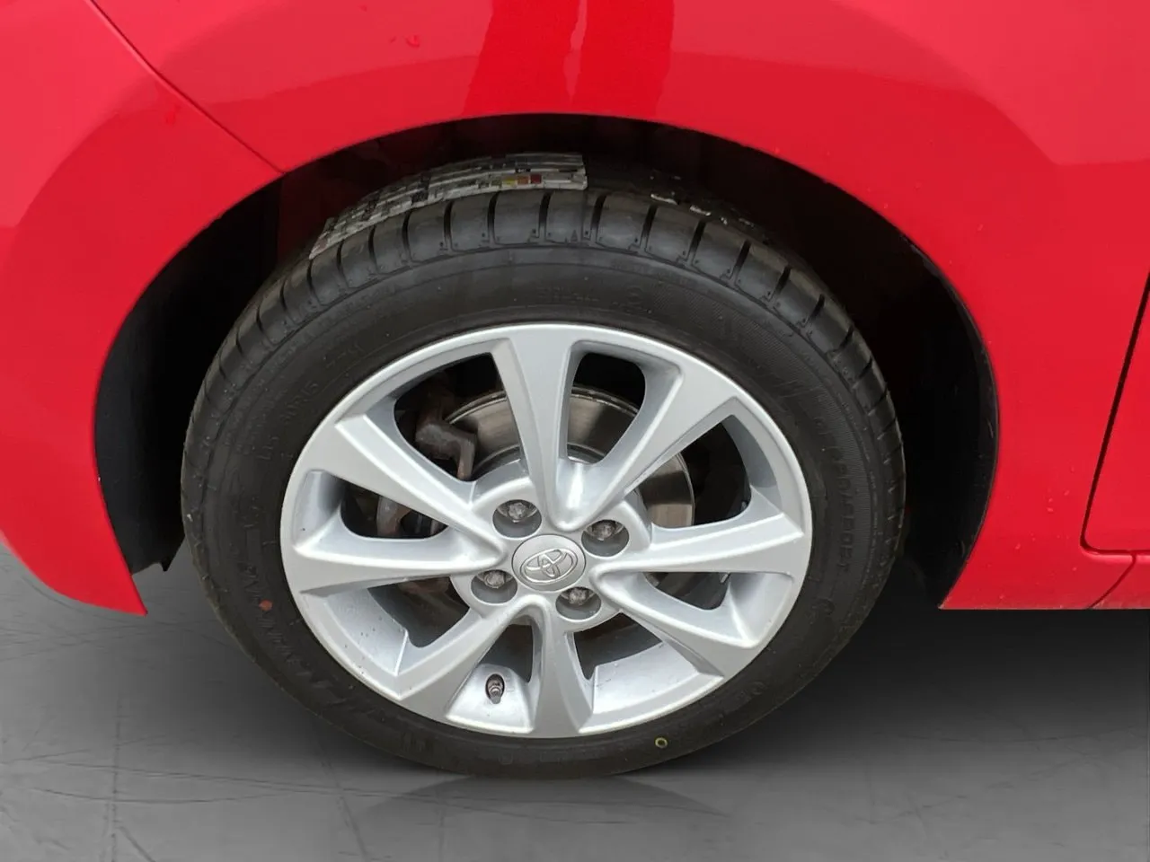 Vehicle image 21