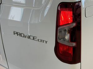 Toyota Proace bild 8