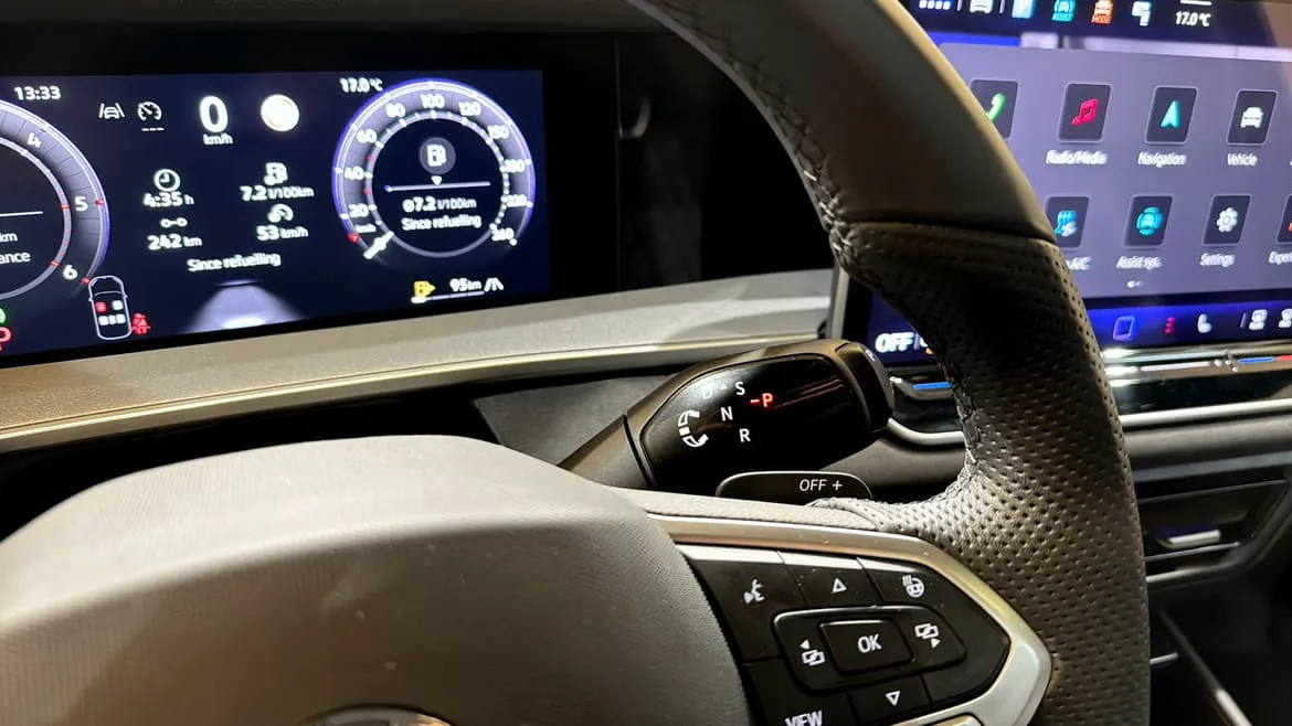 Vehicle image 20