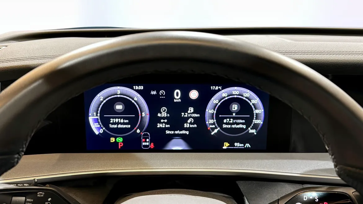Vehicle image 21
