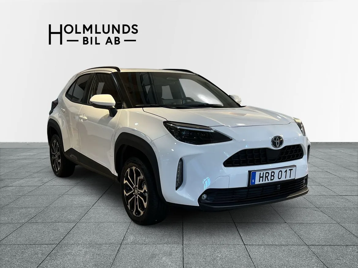 Vehicle image 18